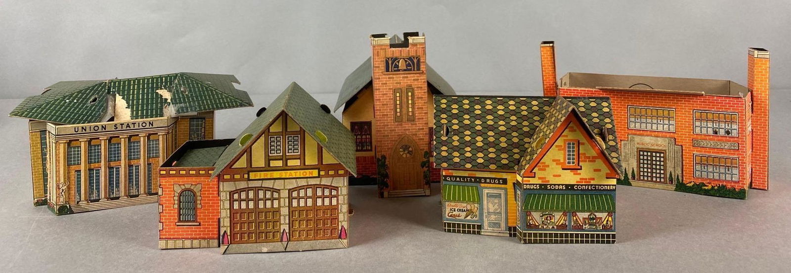 Group of 5 Built Rite Toys Paper Buildings (1 of 4)