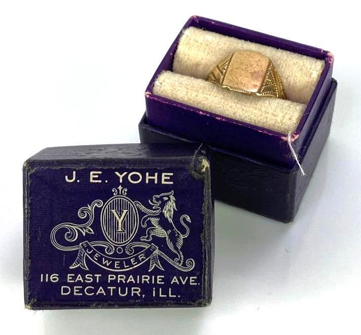 10K Gold Ring: 1.0g, size 3 1/2