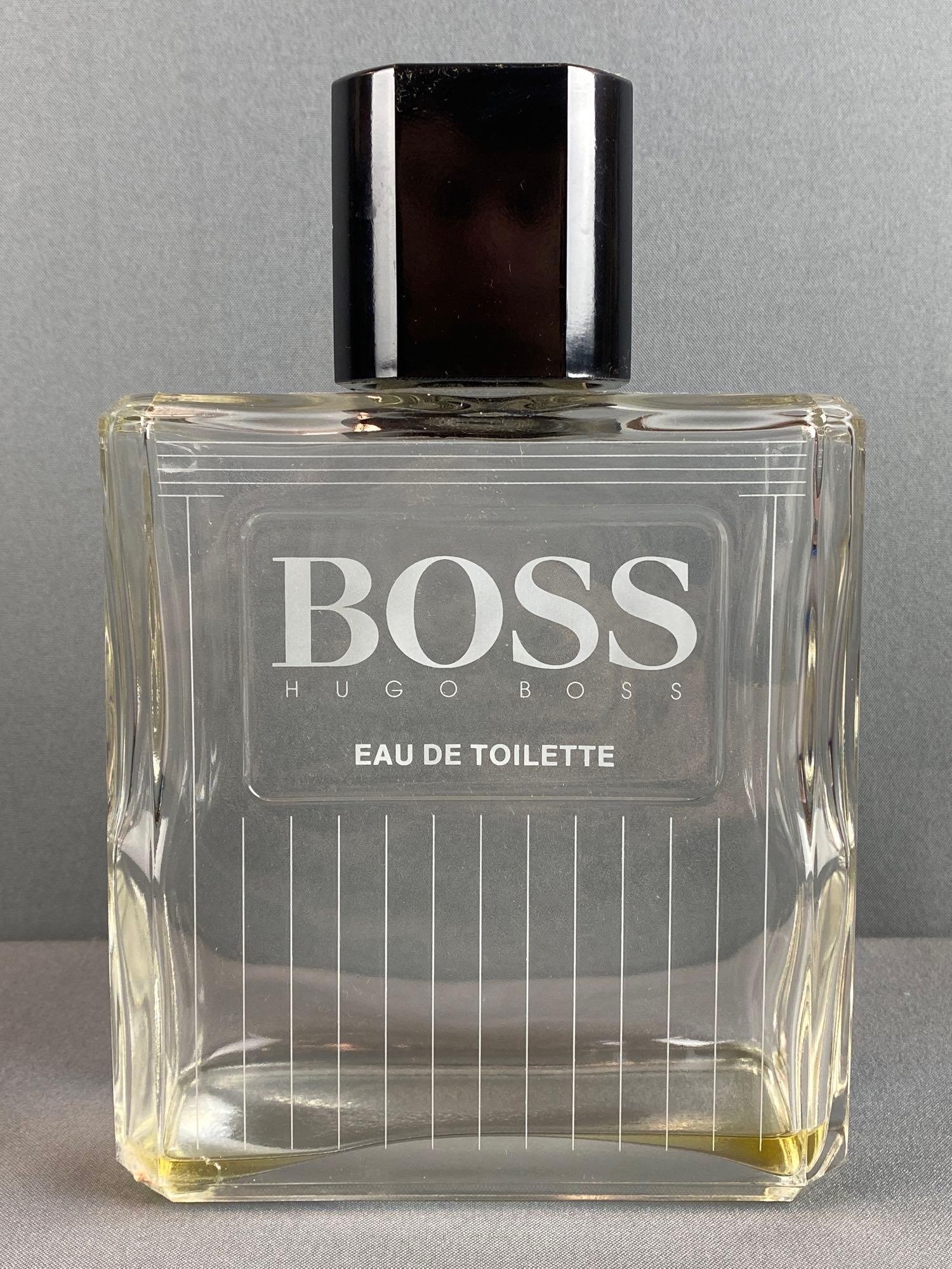 Hugo Boss Factise Salesman Perfume Display: Clear glass, measures 10 3/4 x 7 1/4 x 3in.
