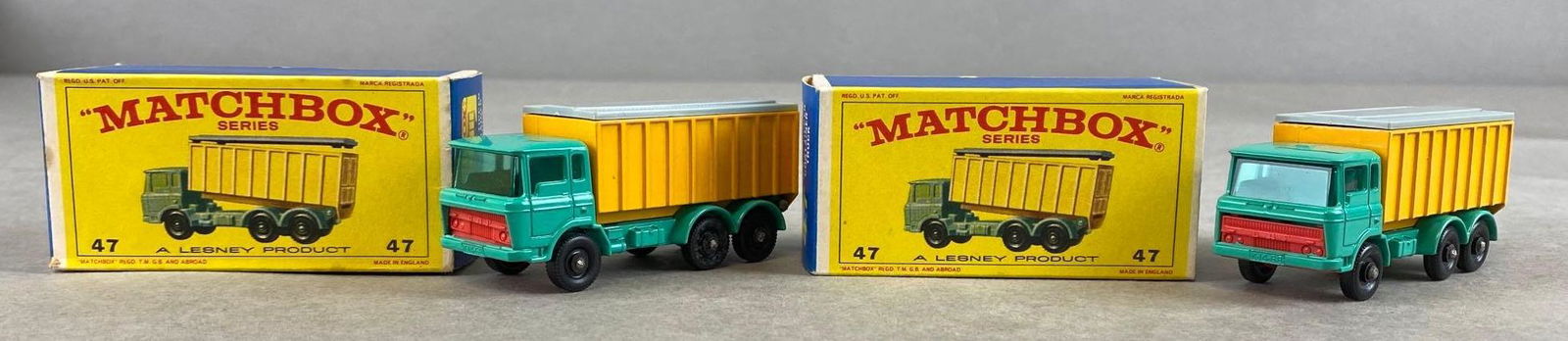 Group of 2 Matchbox No. 47 D.A.F. Tipper Container Trucks (1 of 9)