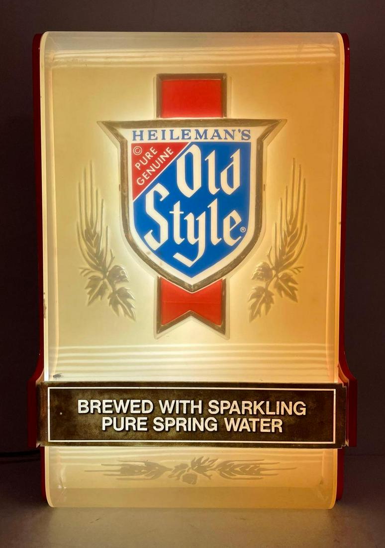 Old Style Beer Light Up Advertising Sign: Casing painted red, not holding together well. Working condition, measures 17 x 10 1/2 x 5 1/2 inches