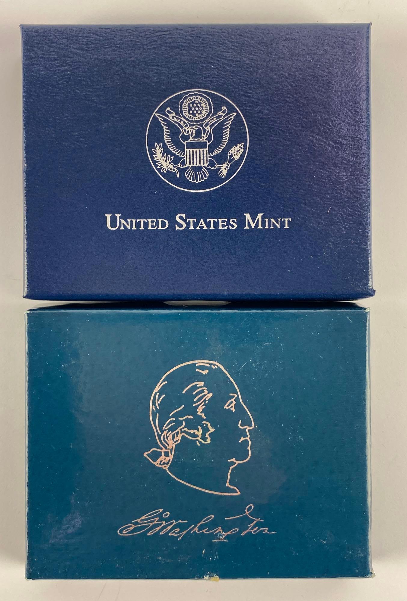 Group of 2 US Commemorative 1oz Silver Coins (1 of 5)