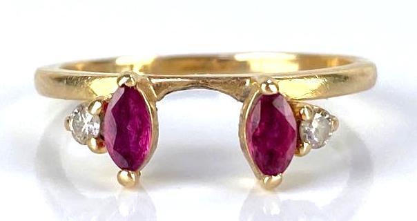 14K Gold Spinel and Diamond Ring (1 of 4)