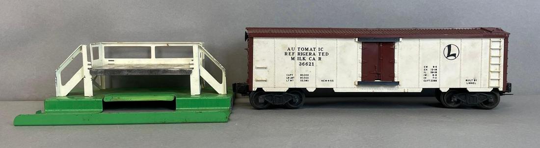 Lionel O Scale No. 3662 Operating Milk Car and Platform (1 of 5)