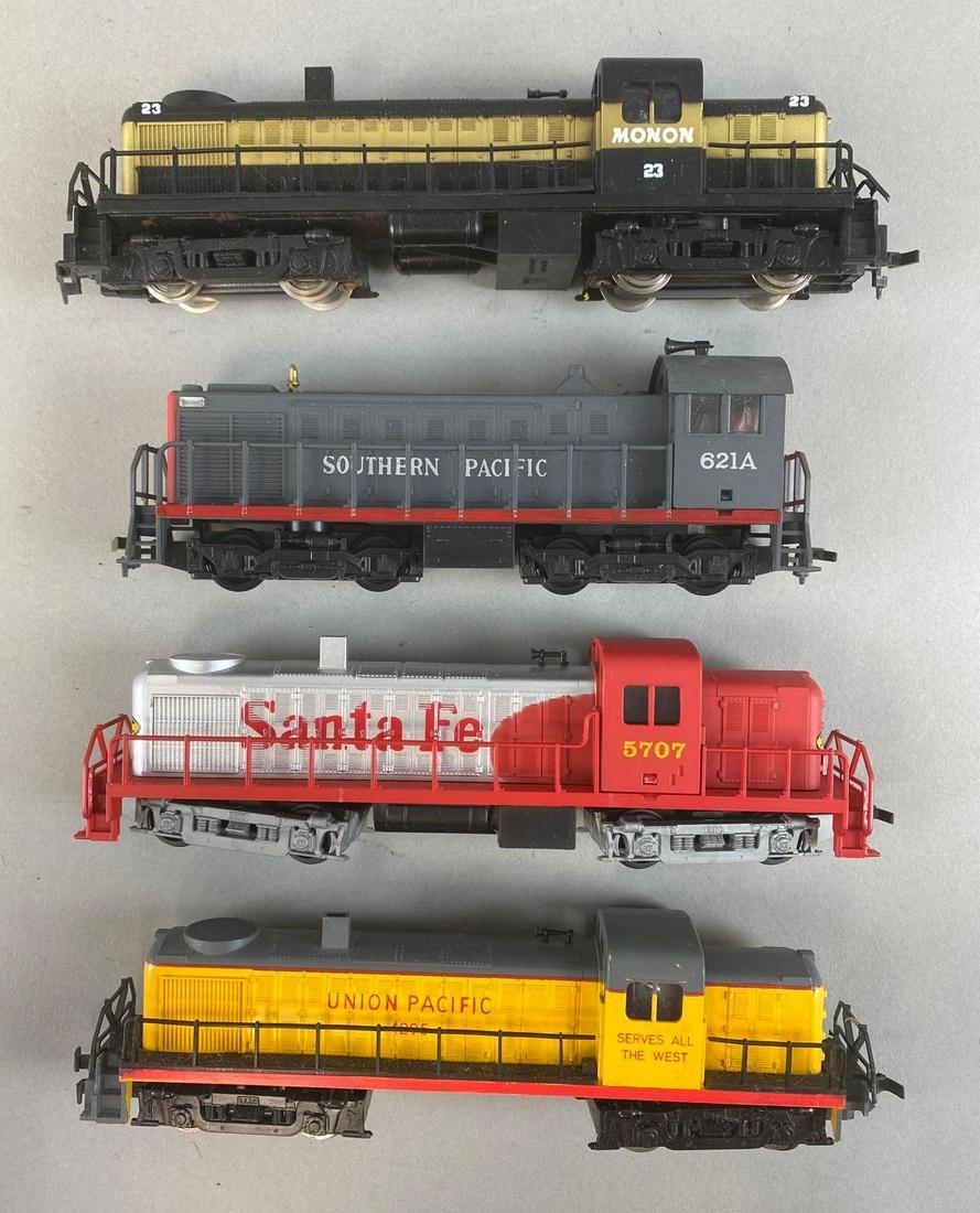 Group of 4 HO Scale Diesel Locomotives (1 of 4)