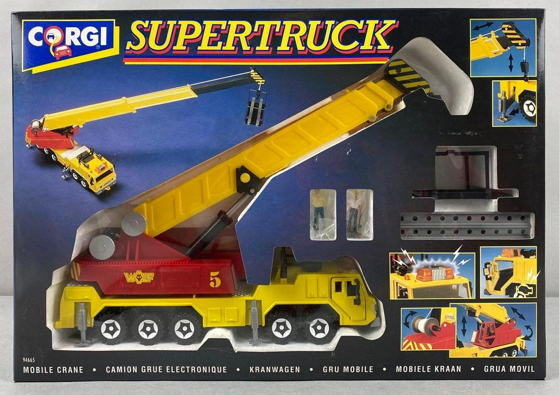 Corgi Die-Cast Supertruck (1 of 4)