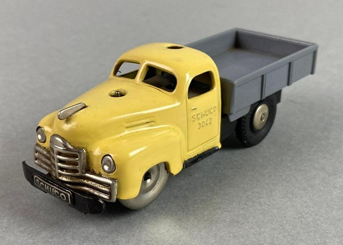 Schuco Varianto Lasto 3042 Tin Wind Up Truck (1 of 6)