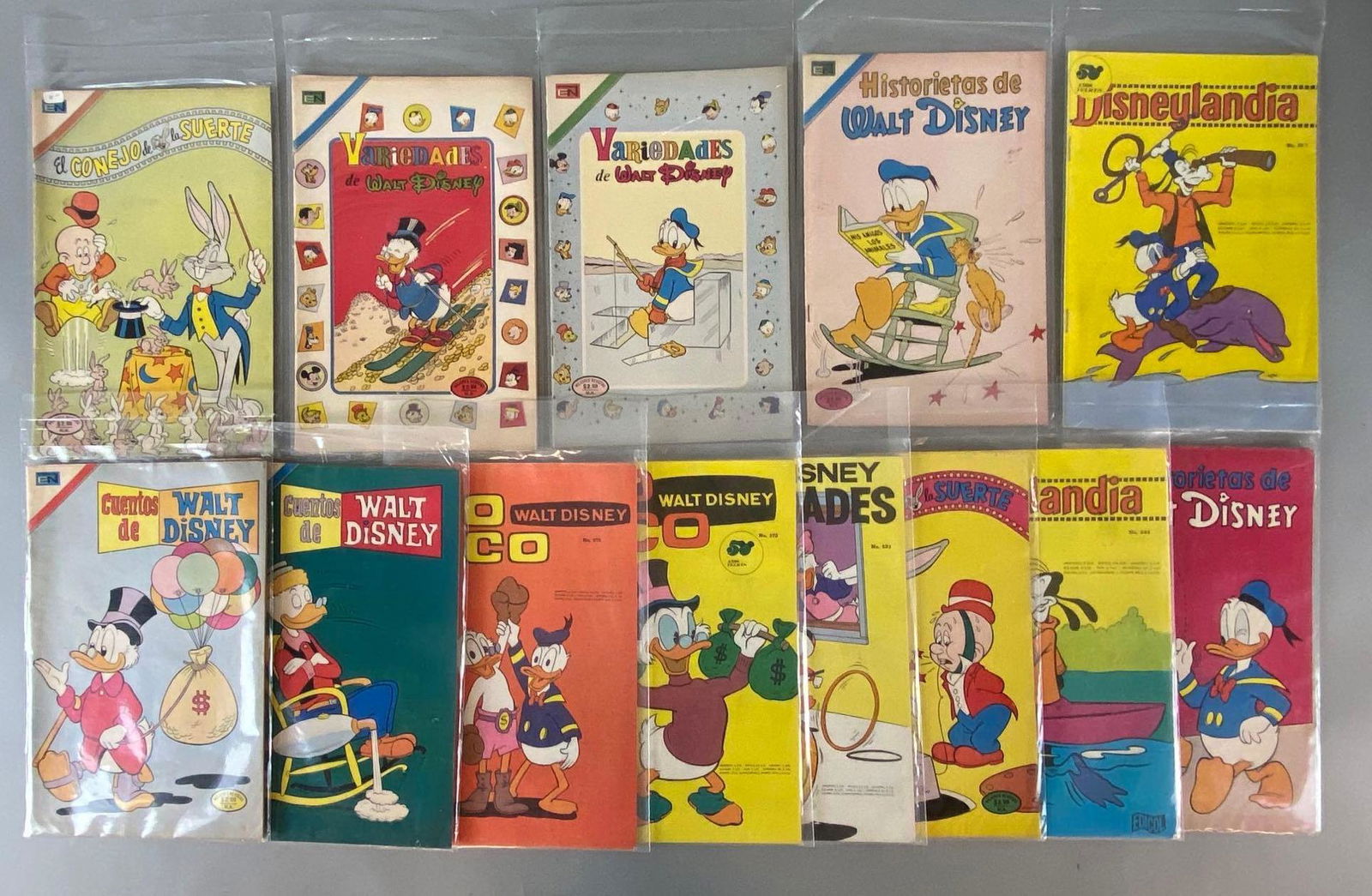 Group of 13 Spanish Walt Disney Comic Books and More (1 of 3)