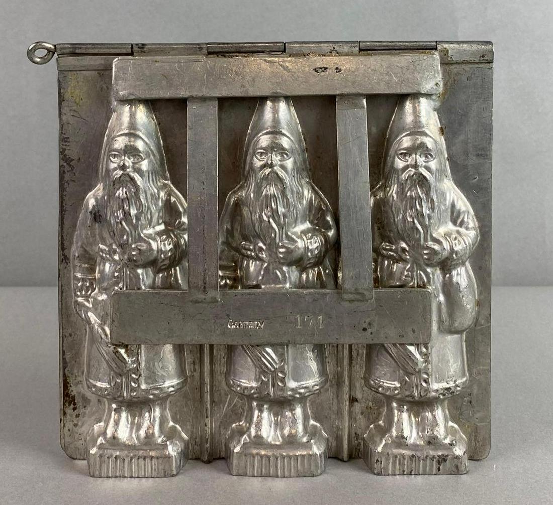 Vintage Santa Claus Metal Chocolate Mold (1 of 6)