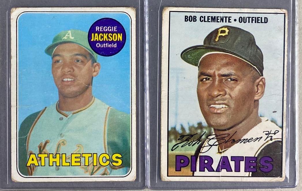 1969 Topps Reggie Jackson #260 and 1967 Topps Bob Clemente #400 (1 of 2)