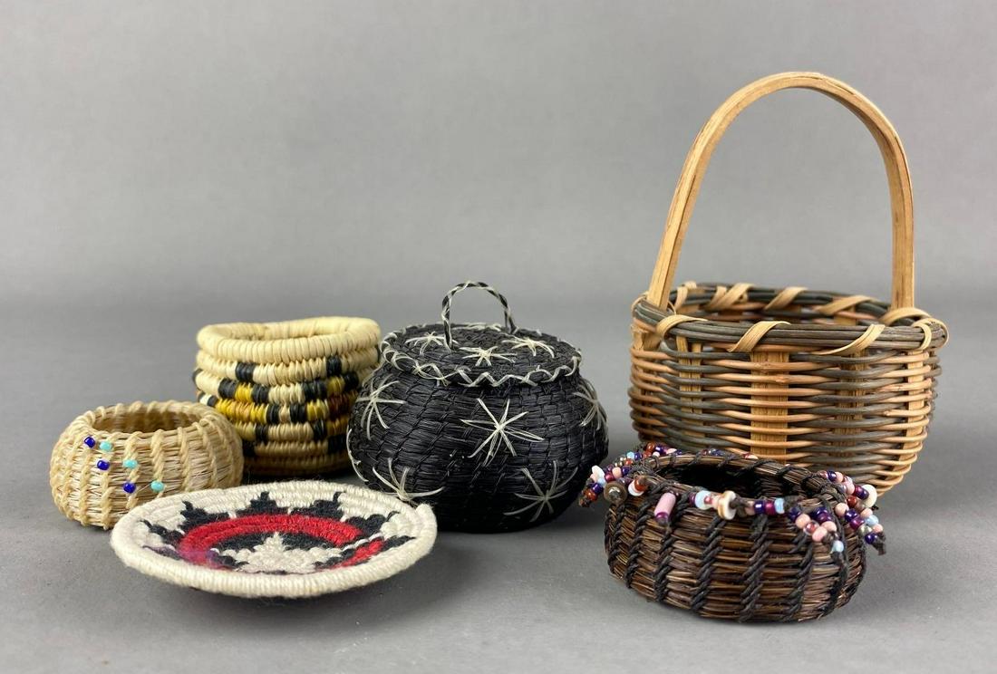 Group Of 6 Native American Miniature Baskets And Bowl Auction