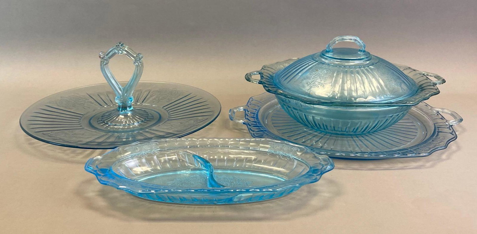 Group of 4 Mayfair Open Rose Blue Depression Glass Dishes (1 of 3)