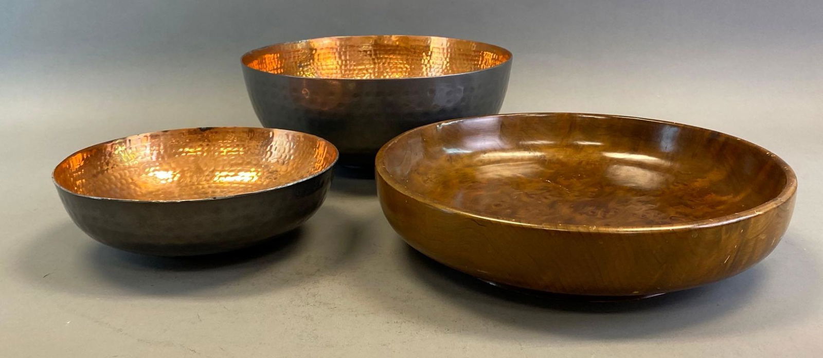 Group of 3 Assorted Display Bowls (1 of 4)