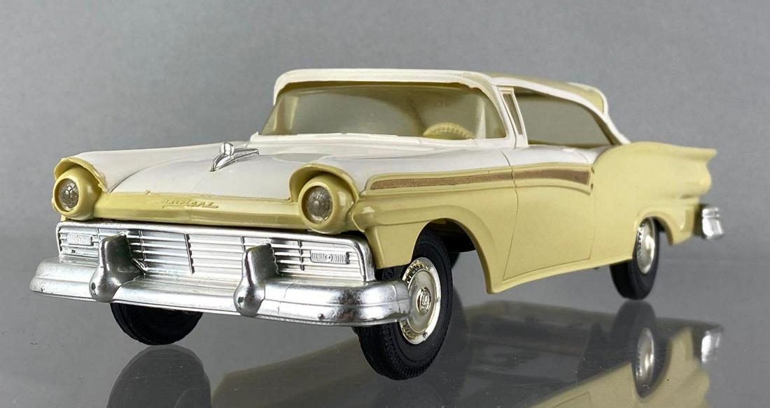 AMT 1957 Ford Fairlane 500 Dealership Promo Car (1 of 6)