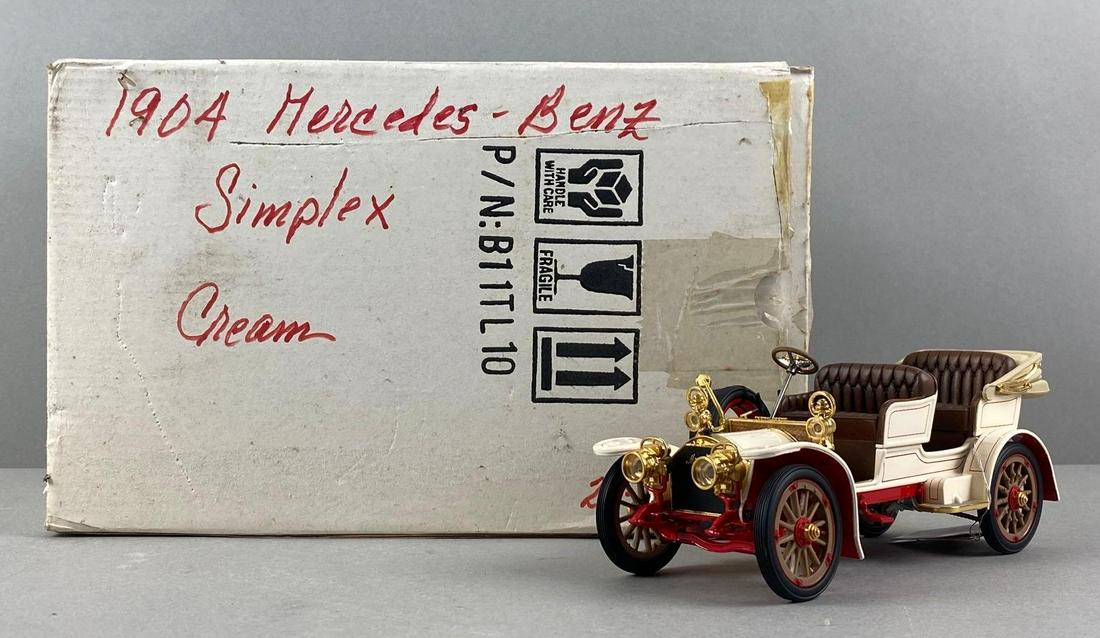 Franklin Mint Limited Edition The Mercedes Simplex: Original box. Die-cast. 1/24 scale. New condition. Color - white, with COA