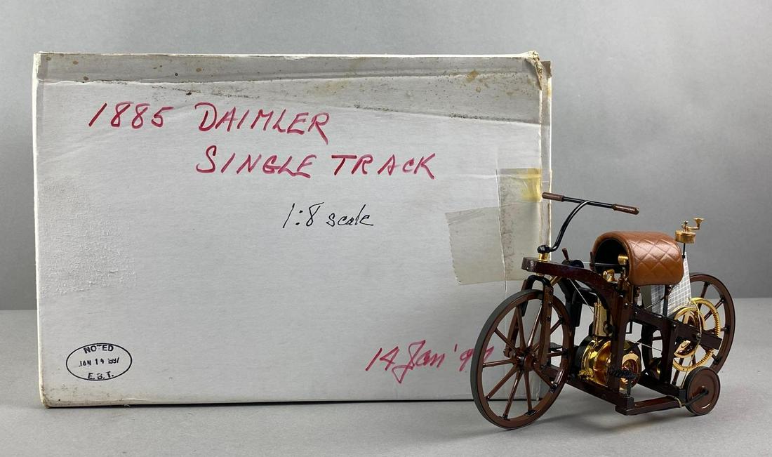 Franklin Mint Limited Edition 1885 Daimler Single Track Motor Vehicle (1 of 4)