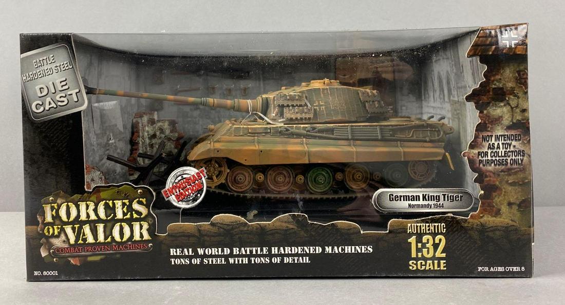B8 RARE CUSTOM Forces Of Valor Unimax 1:32 German King Tiger