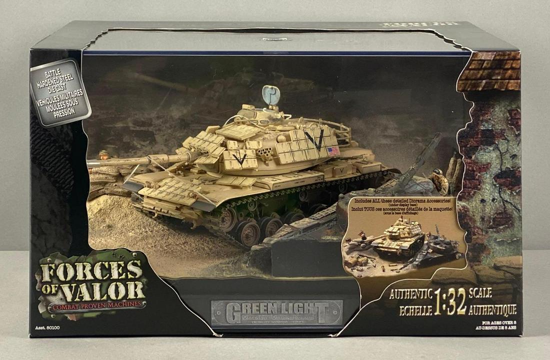 Unimax Forces of Valor Green Light Offensive Option Kuwait Model: original box, 1/32 scale, die-cast. Desert Storm 1991. Some pieces are loose.