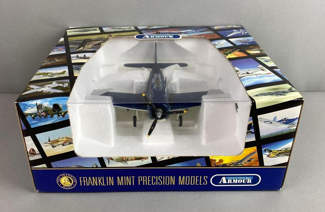 Franklin Mint U.S. Navy SBD Navy Divebomber: WW2, with original interior and exterior box, die-cast, 1/48 scale, new condition