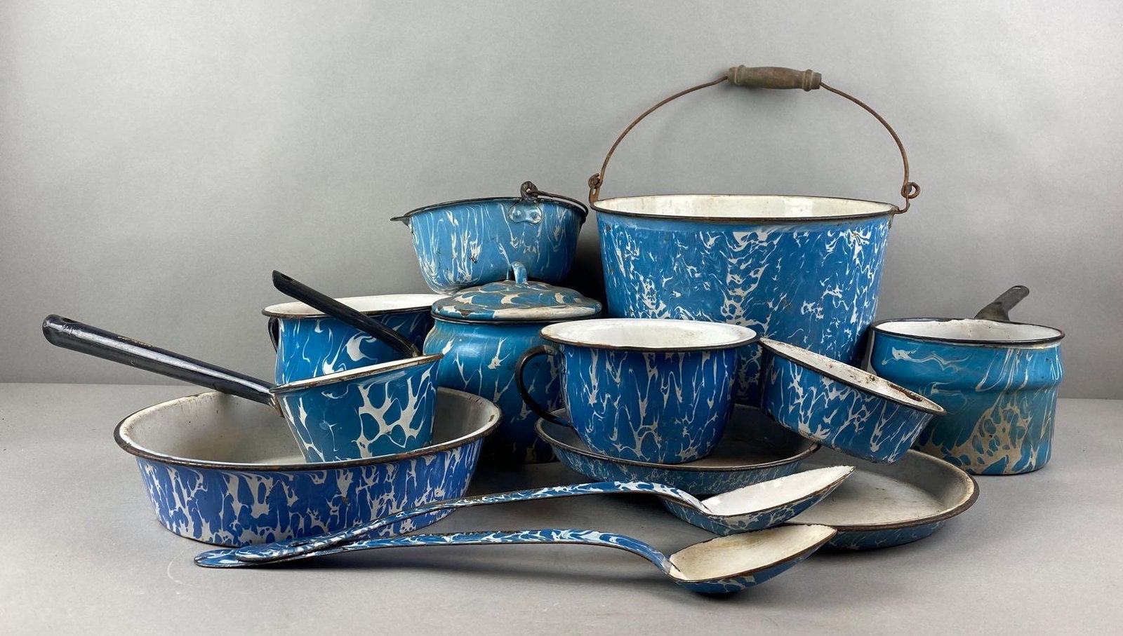 Group of 13 Assorted Blue and White Graniteware (1 of 4)