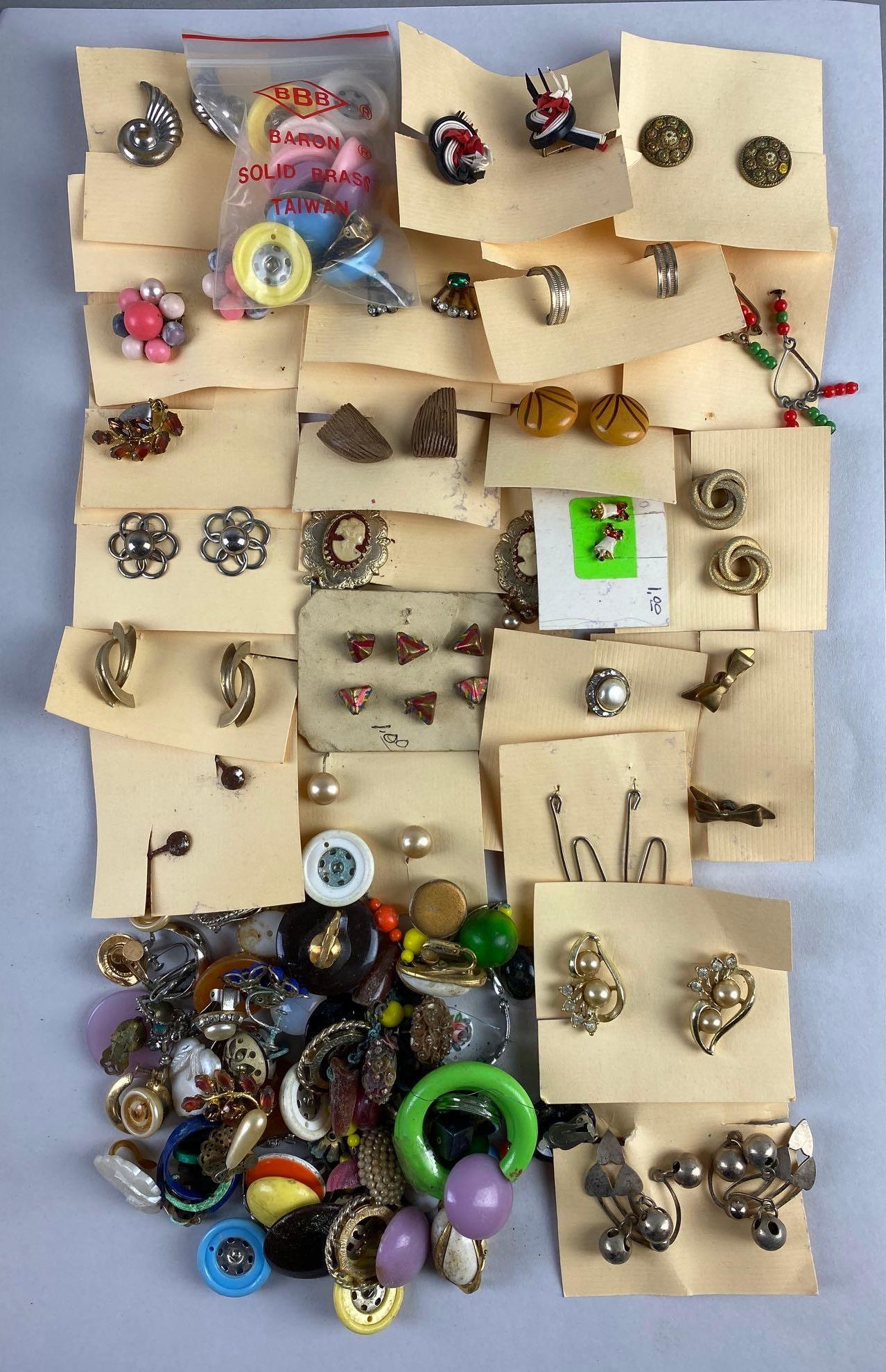 Group of Assorted Costume Jewelry Earrings (1 of 5)