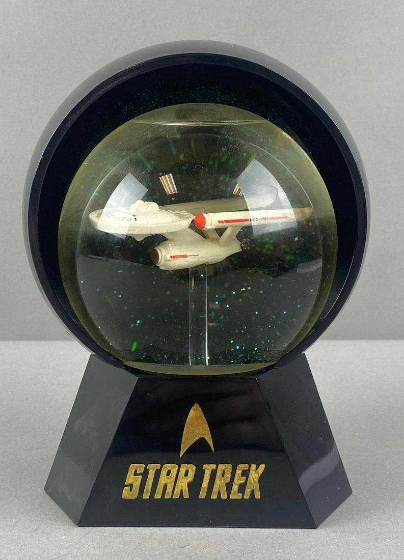 1992 Star Trek Light Up Snowglobe (1 of 6)