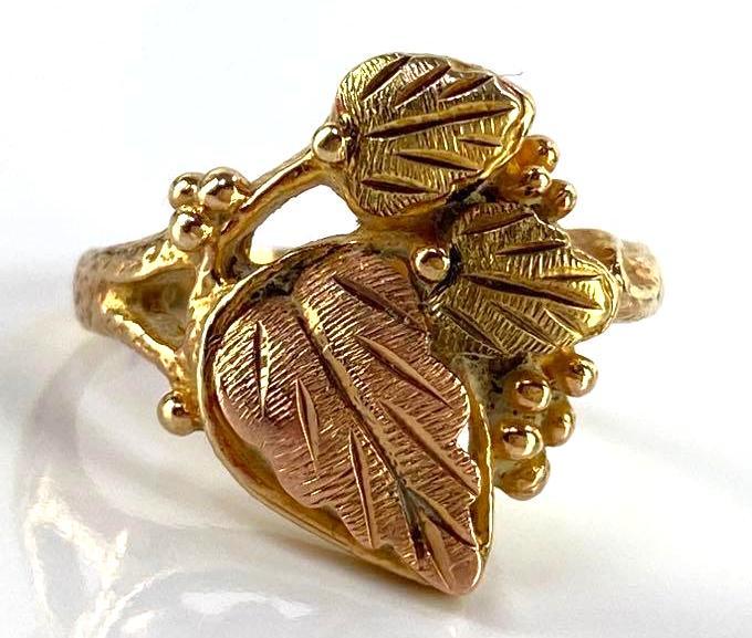 10K Black Hills Gold Ring (1 of 5)