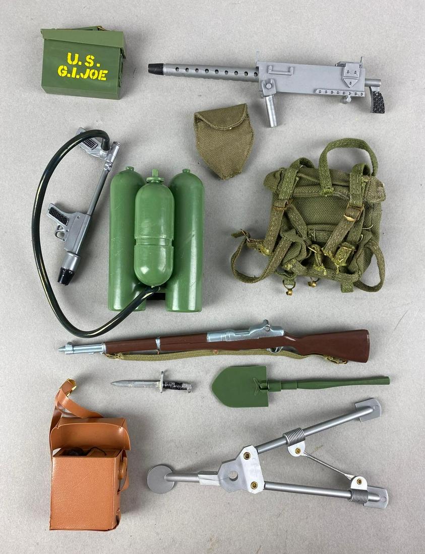 Group of 10 Assorted G.I. Joe Accessories (1 of 4)