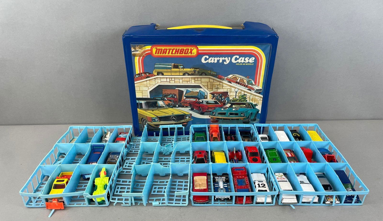 Group of 30 Vintage Hot Wheels Cars and Case (1 of 4)