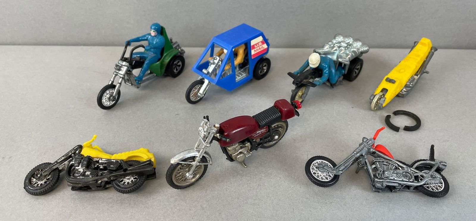 Group of 7 Vintage Diecast Motorcycles (1 of 4)