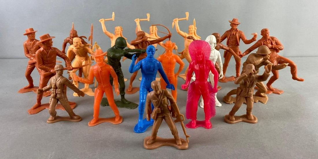 Group of 21 Marx Plastic Native American, Cowboy and Military Figures (1 of 10)