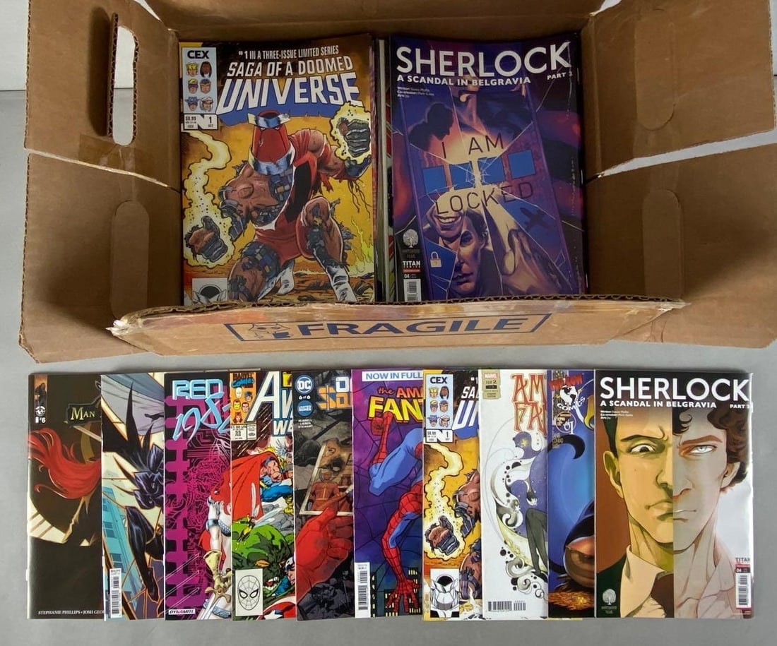Diamond Box of DC / Marvel / Other Comic Books (1 of 3)