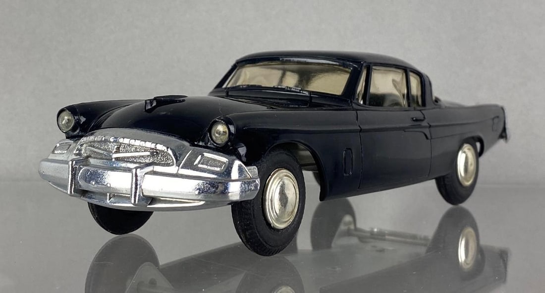 AMT 1955 Studebaker Commander Coaster Dealership Promo Car (1 of 6)