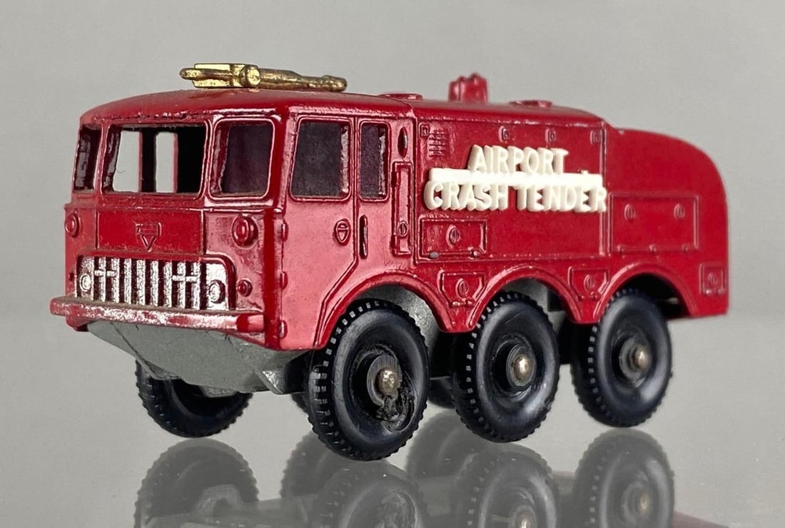 Matchbox No. 63 Foamite Crash Tender (1 of 6)