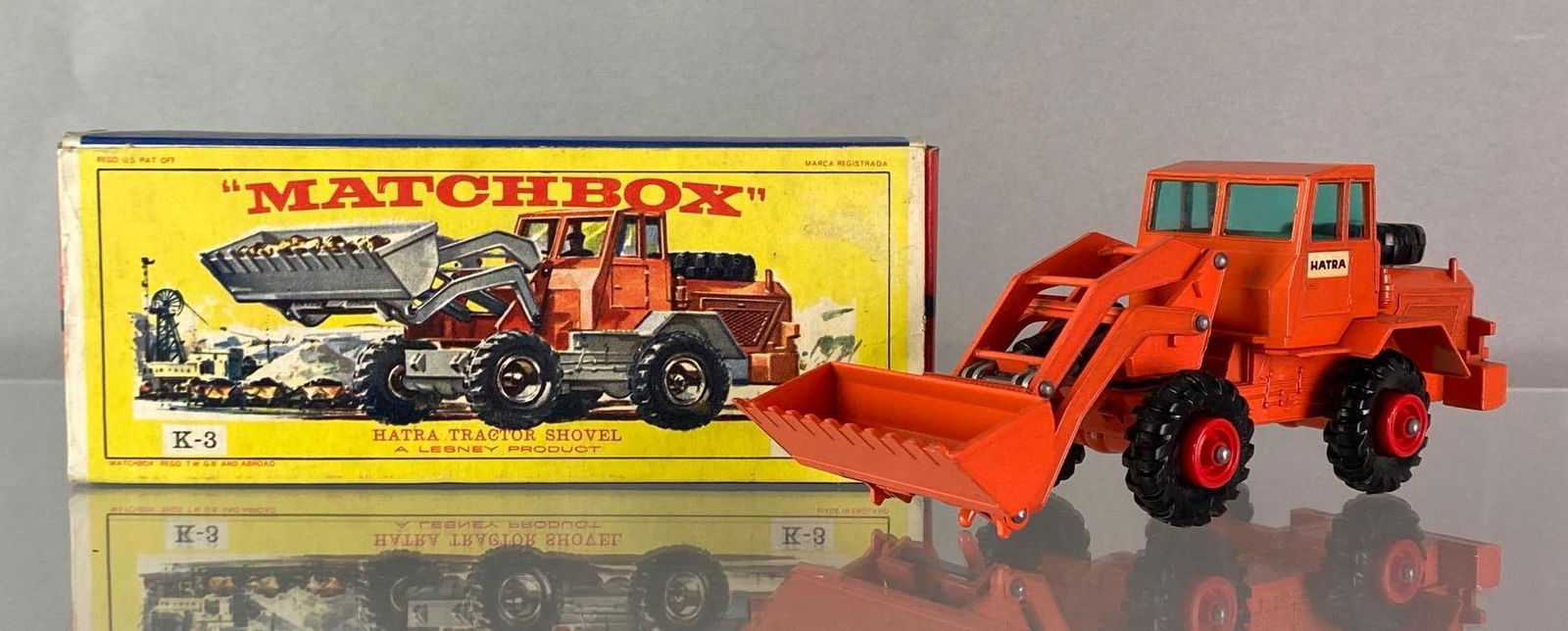 Matchbox King Size No. K3 Hatra Tractor Shovel (1 of 9)