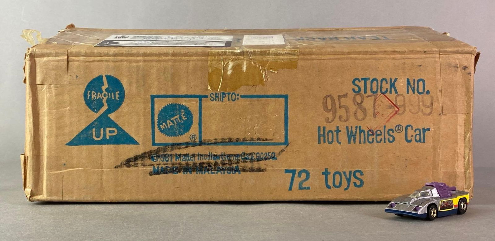 Group of 30+ Hot Wheels Masters of the Universe Die-Cast Vehicles: 1980, Mattel, All same vehicle, Original shipping box, Box measures 14 3/4 x 5 x 9 1/4 inches.