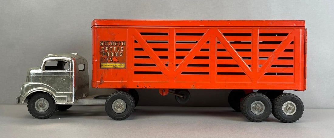 Vintage Structo Toys Cattle Farms Pressed Steel Truck and Trailer (1 of 6)