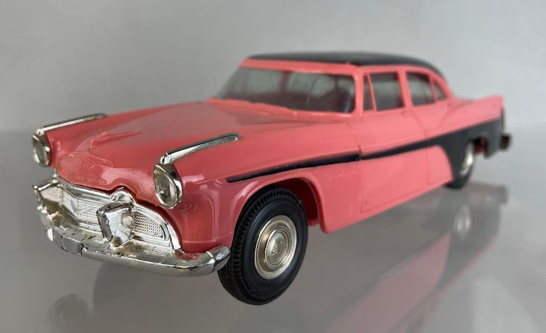 Jo-Han 1956 DeSoto Fire Flite Friction Dealership Promo Car (1 of 7)