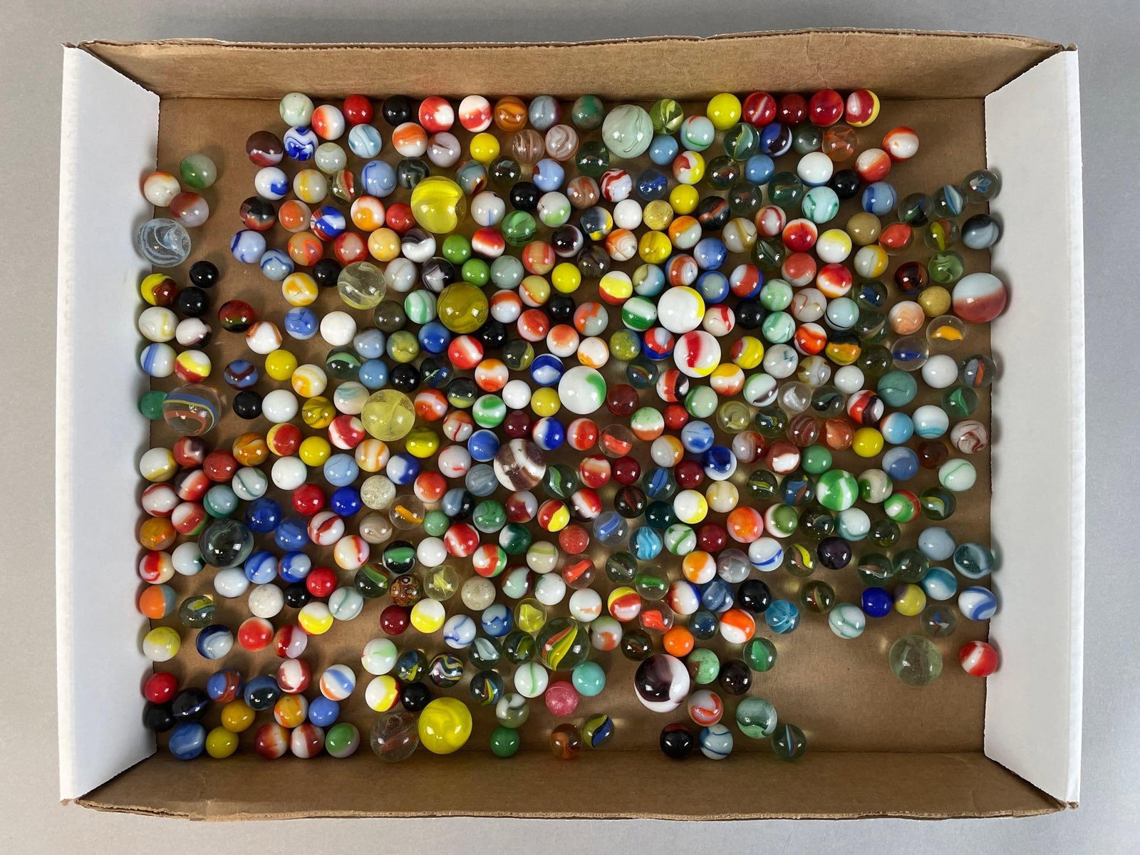 Group of 300+ Vintage Glass Marbles: Most are 1/2 inch, up to 1 inch diameter