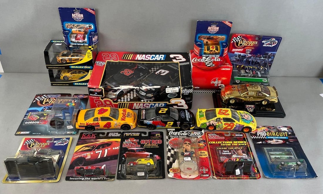 Group of 15+ NASCAR Diecast Cars and More (1 of 4)
