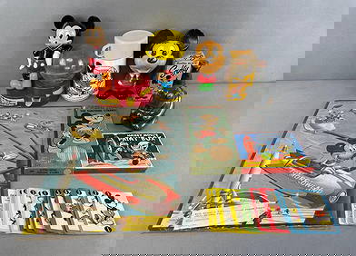 Group of 9 Vintage Walt Disney Mickey Mouse Items (1 of 5)