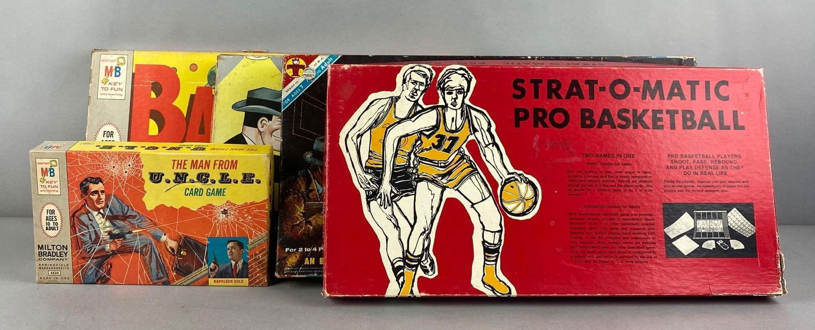 Group of 5 Vintage Board Games (1 of 6)