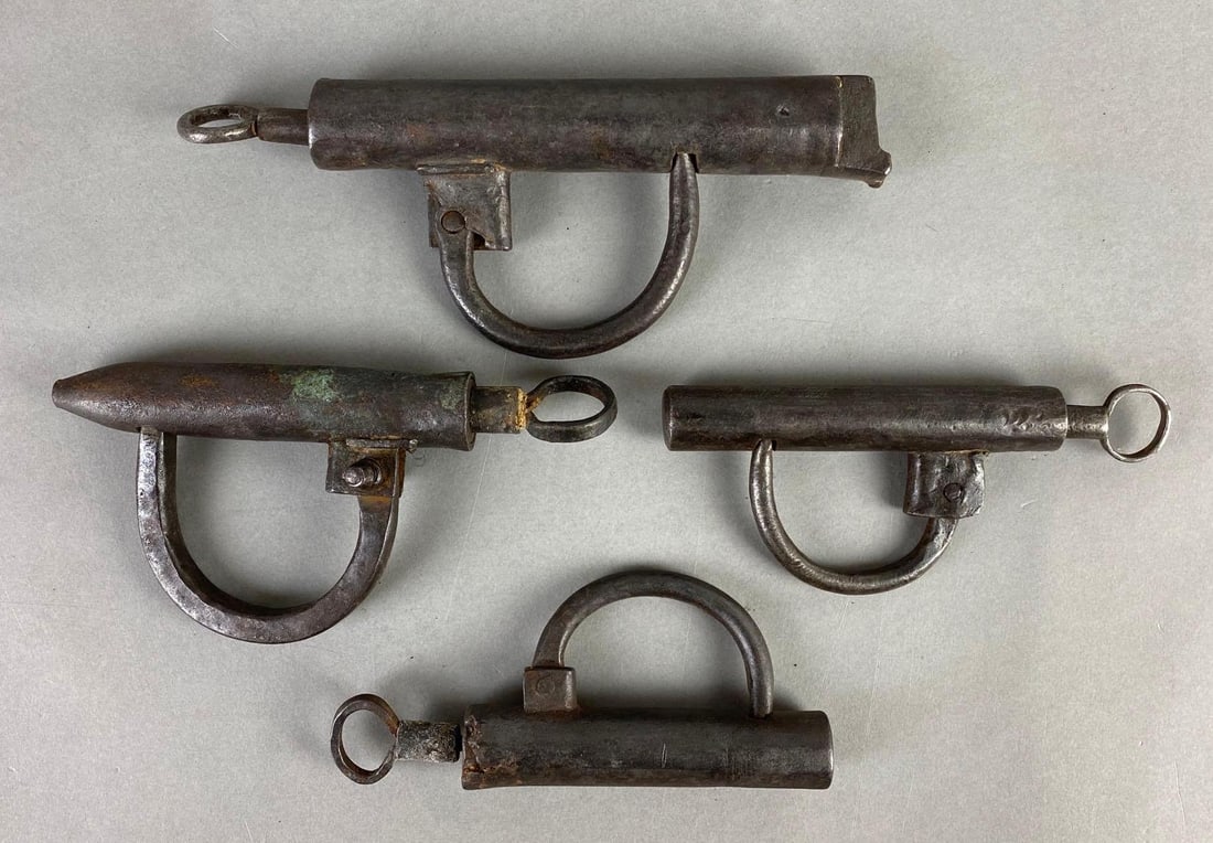 Group of 4 Antique Forged Shackles (1 of 3)