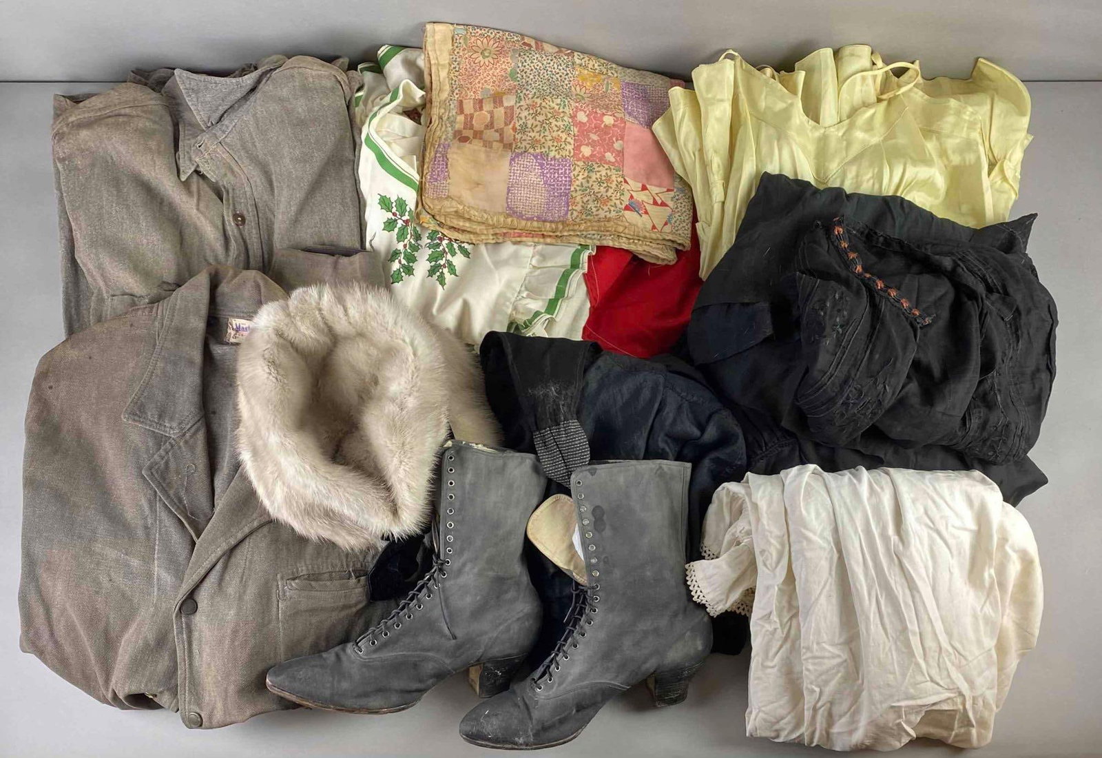 Group of 10+ Vintage Clothing and Accessories: Includes shoes, hat, skirts, holiday aprons, and more. Condition consistent with age, largest size 44