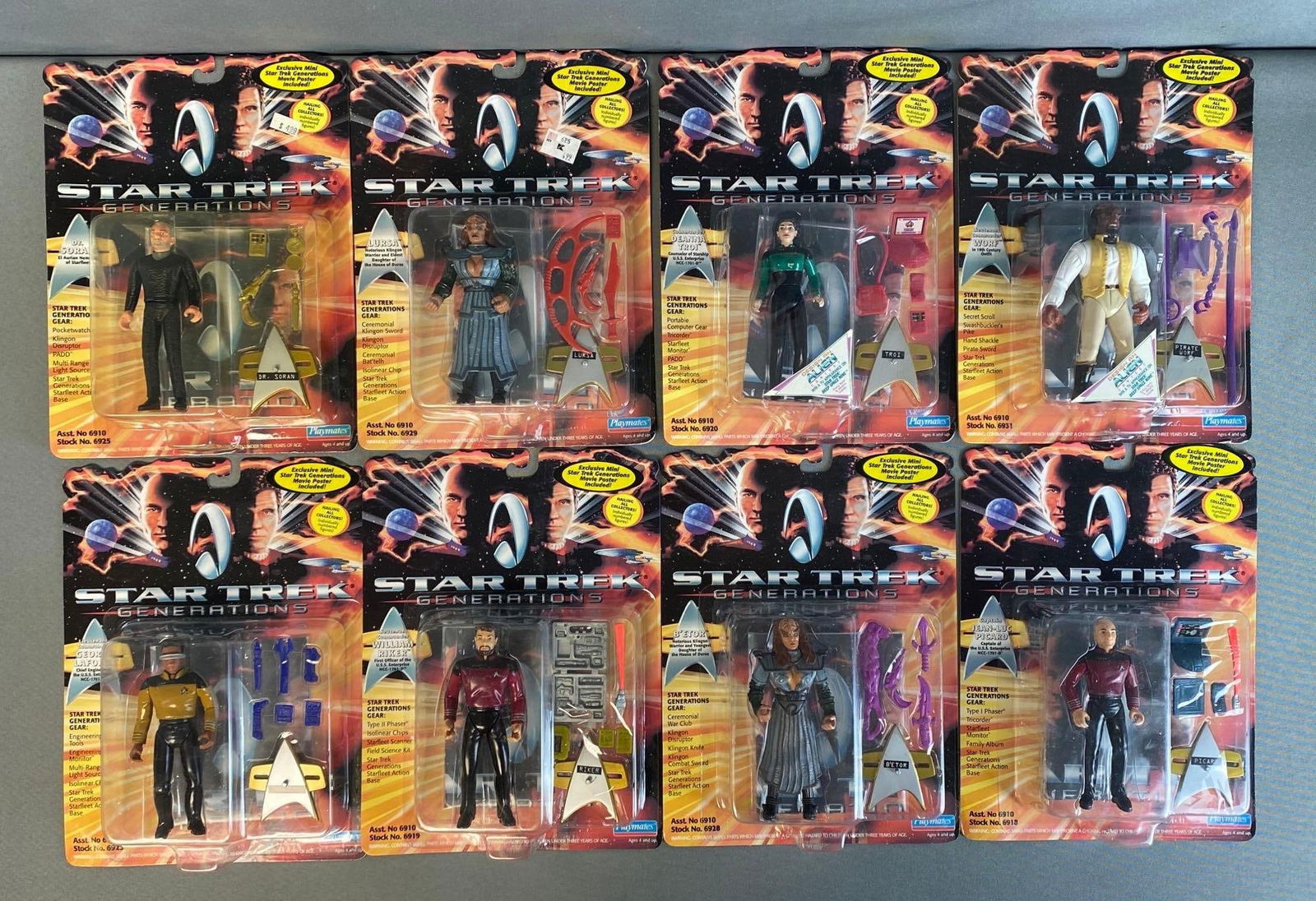 Group of 8 Playmates Star Trek Action Figures (1 of 7)