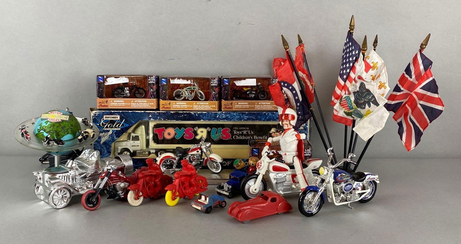 Group of 17 Assorted Die-Cast Vehicles and More (1 of 3)