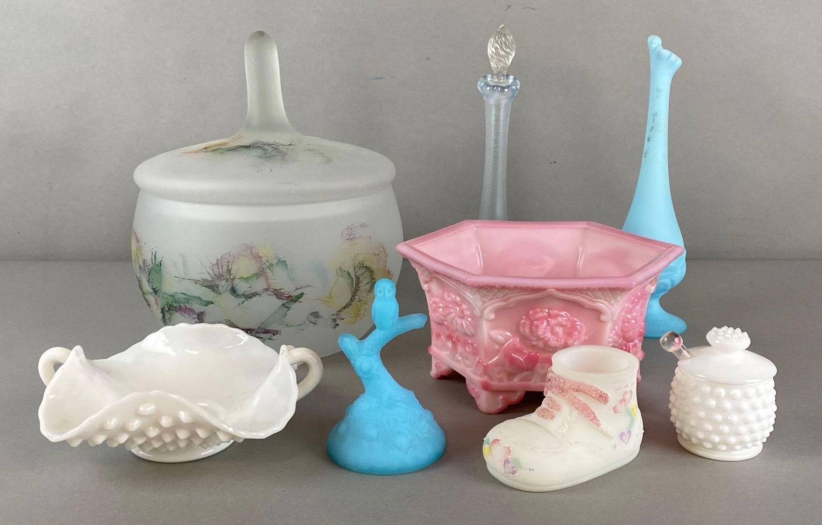 Group of 8 Assorted Decorative Glass Items (1 of 5)