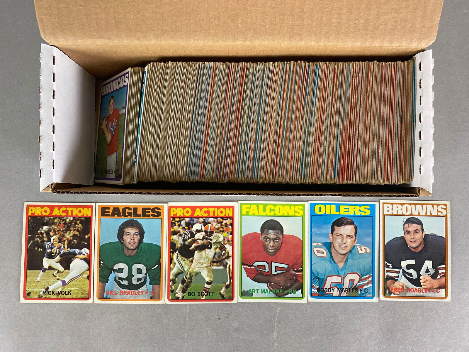400+ 1971 - 72 Topps Football Cards with HOFs, Stars, and Rookies (1 of 2)