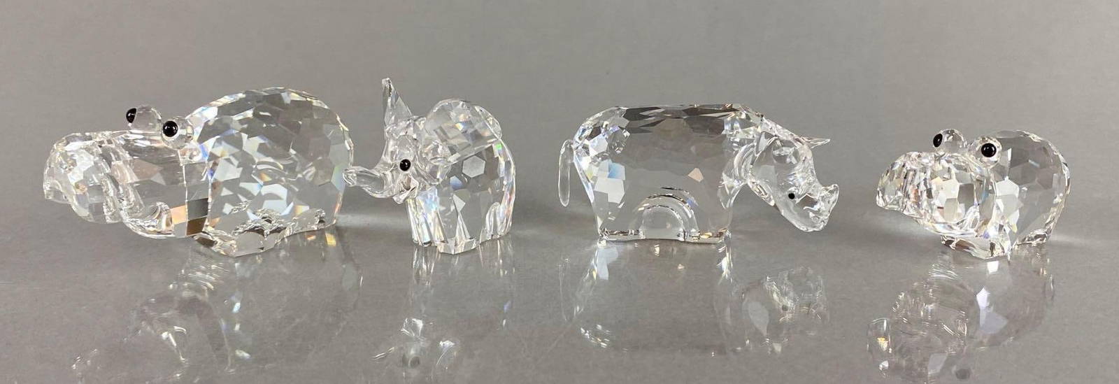 Group Of 4 Swarovski Crystal Animals With Boxes Auction