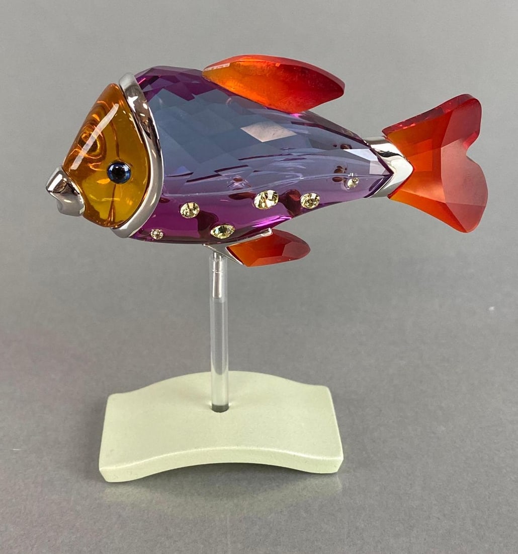 Swarovski Crystal Fuchsia Rain Camaret Fish with Box (1 of 9)
